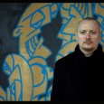Georg Nigl hatte eine einfache und doch geniale Idee: Er bat verschiedene Komponistinnen und Komponisten, Lieder für ihn zu komponieren. Und das taten diese tatsächlich. Olga Neuwirth, Peter Eötvös, Wolfgang...