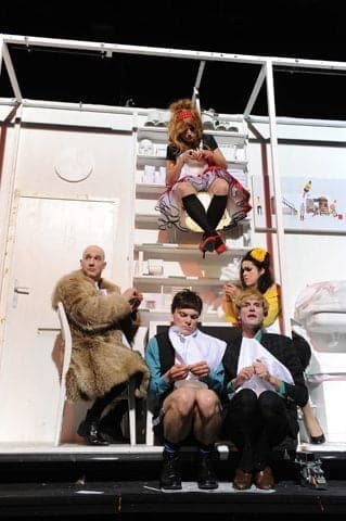 © Alexi Pelekanos / Schauspielhaus / Johannes Zeiler, Vincent Glander, Veronika Glatzner, Max Mayer, Katja Jung