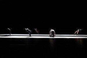 Tanz mit Stange.  (Foto: © Eva Würdinger)