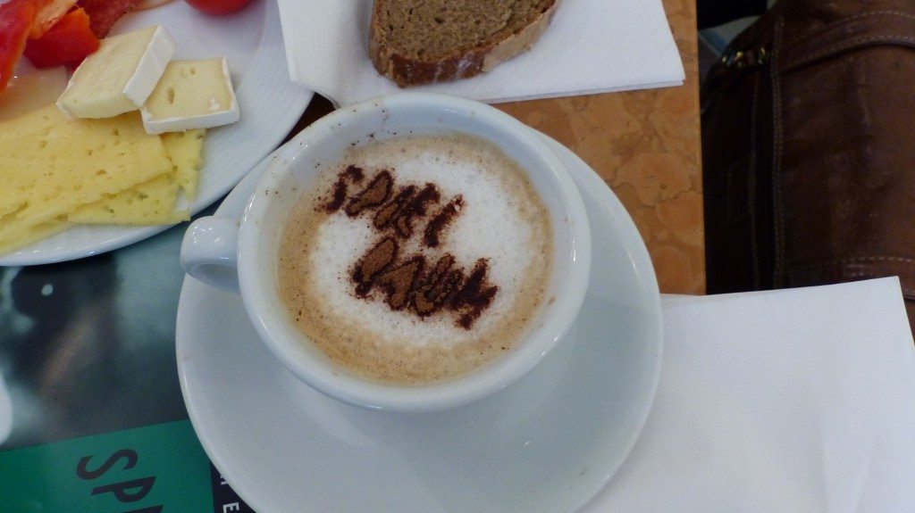 Café und Frühstück
