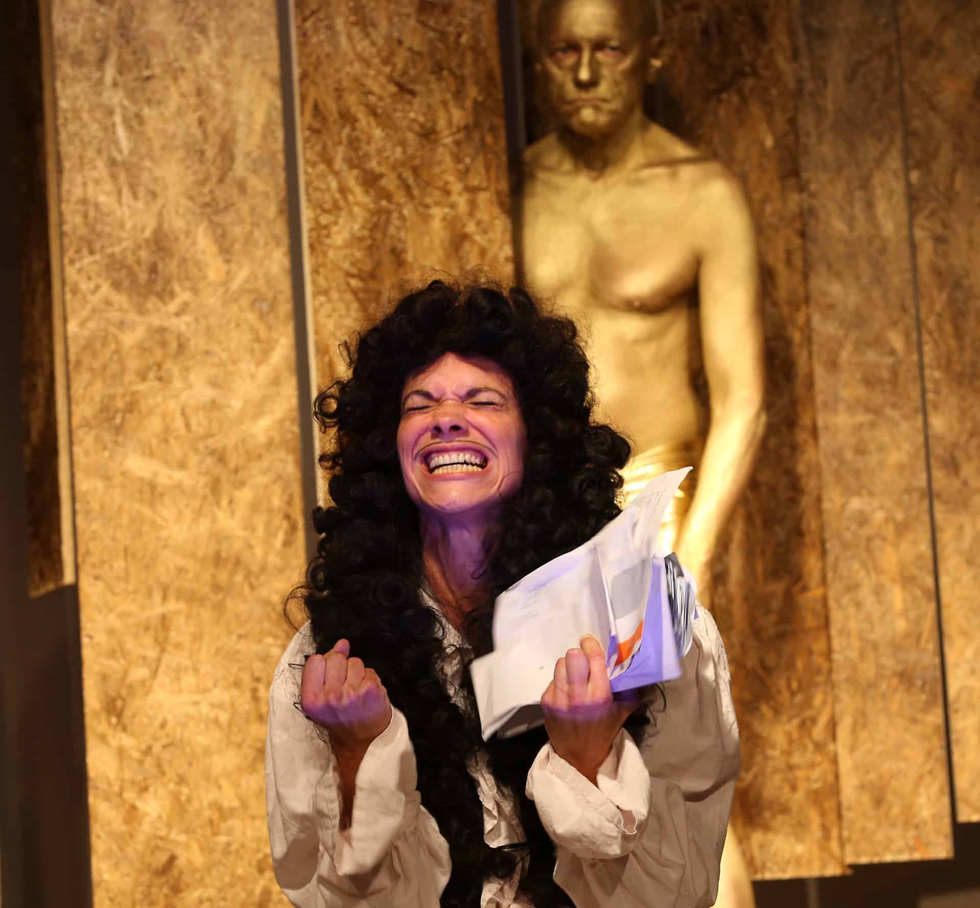 Die Last der Geschichte auf unseren Schultern 1 Grischka Voss und Michael Welz in KZ.Imaginaire (c) Bernhard Ensemble