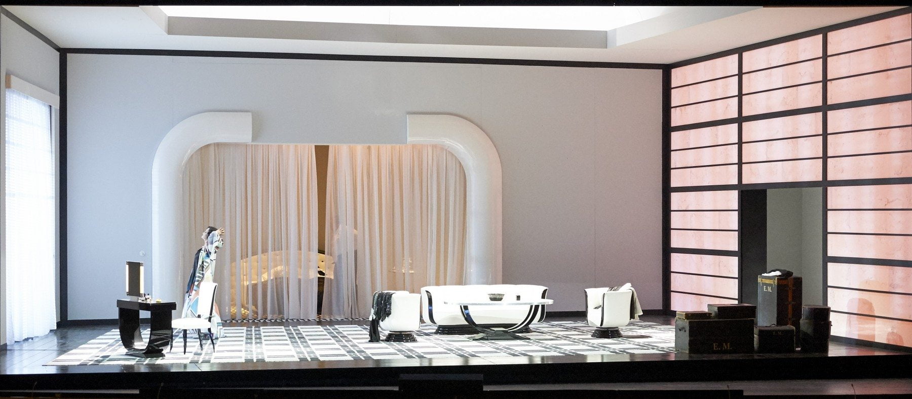 Laura Aikin (Emilia Marty) (c) Wiener Staatsoper / Michael Pöhn