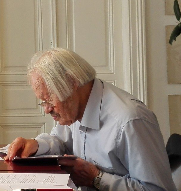 Friedrich Cerha bei einer Jurysitzung für einen Kompositionspreis Juni 2015 (c) Jeunesse