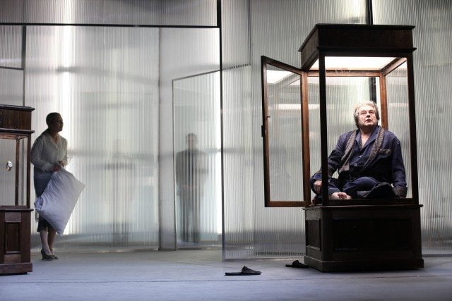 Irgend etwas stimmt hier nicht! 3 13_Vater