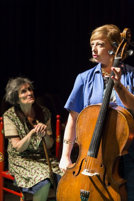 Olle rennen nua i bin fia nix 1 Prelog und Kacinari (c) Bettina Frenzel