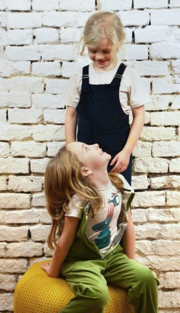 latzhose babycord mavienna 1