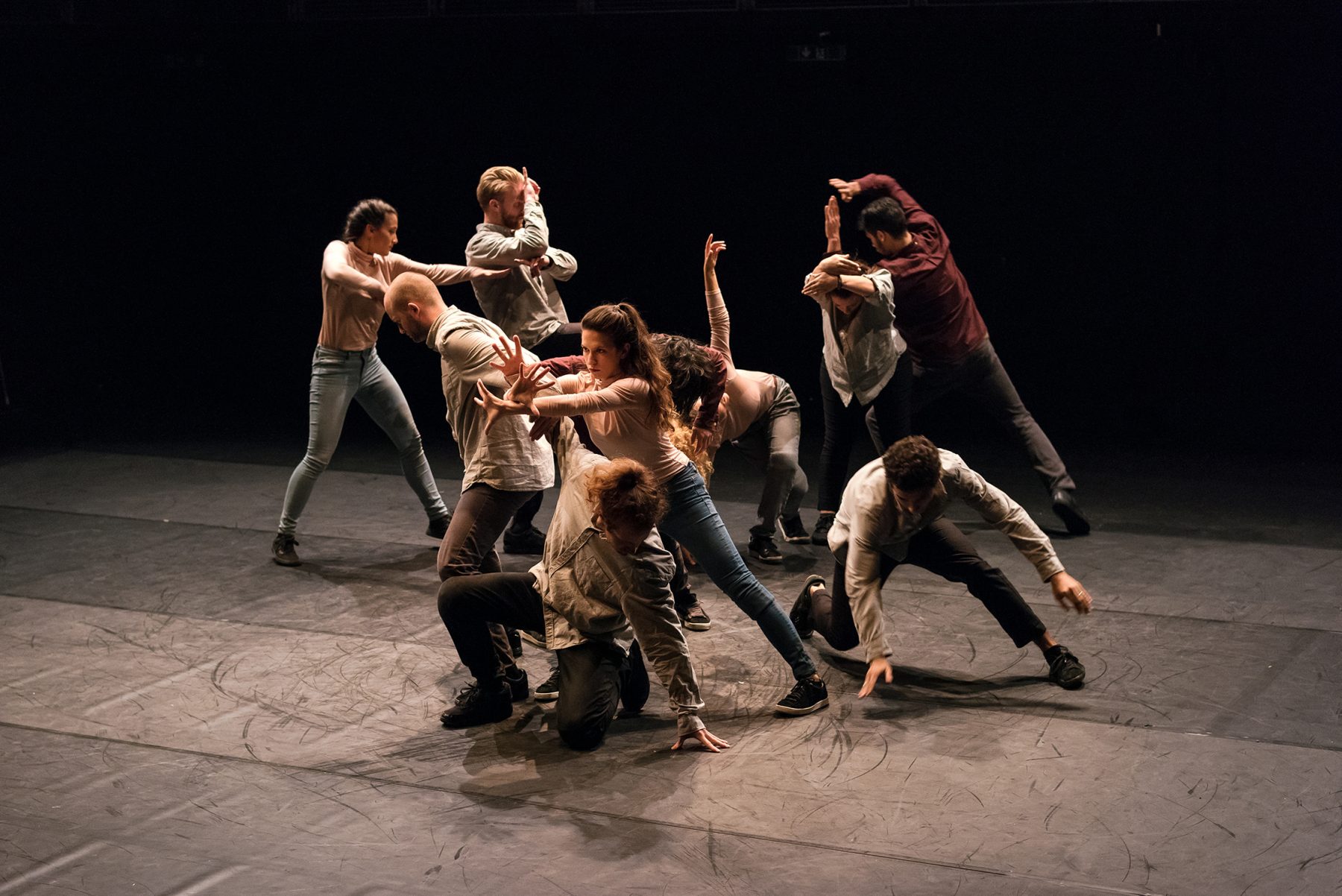 Mitmachen oder ausgestoßen werden 2 17 HungrySharks HiddeninplainsightcErliGruenzweil 03neu