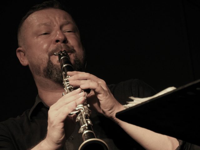 Die ganze Welt zwischen i und o 1 1 Palmisano Klezmer f ECN v PIA 6810