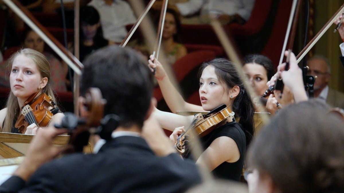 Feierlaune im Konzertsaal 3 Wiener Jeunesse Orchester 4c 3 mail c Virgil Oprina